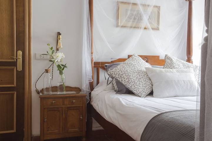 Gîte pour 22 personnes, avec balcon ainsi que jacuzzi et jardin, animaux acceptés à Ames - 2