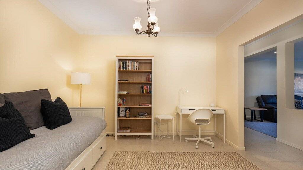 Holiday Home for 10 People in Yamba, New South Wales