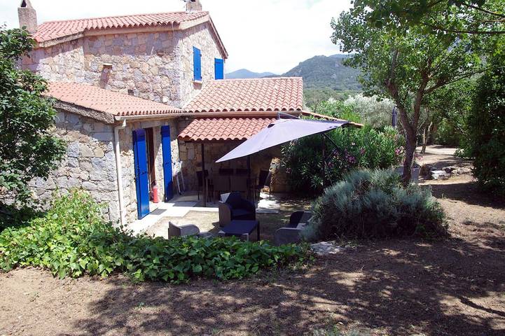 Gîte pour 6 personnes, avec jardin