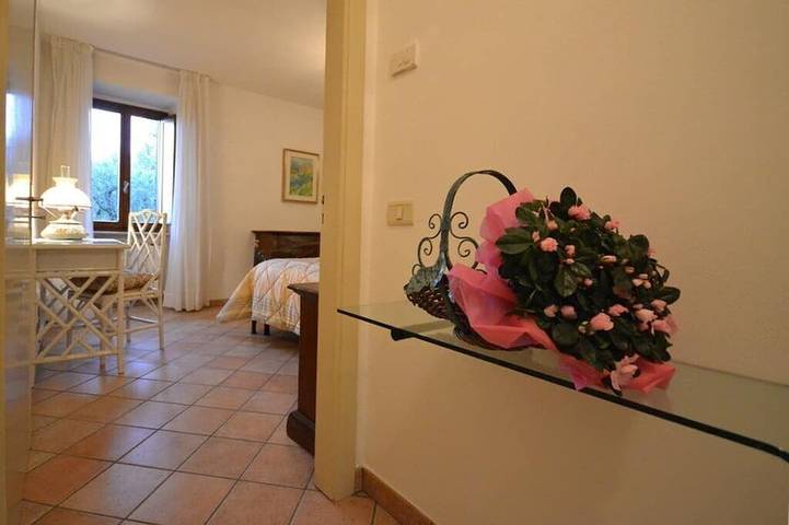 Ancient medieval tower, ideal for couples or families in Assise, Province de Pérouse