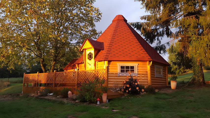 Chambre d’hôte pour 4 personnes, avec Jardin dans Samognat