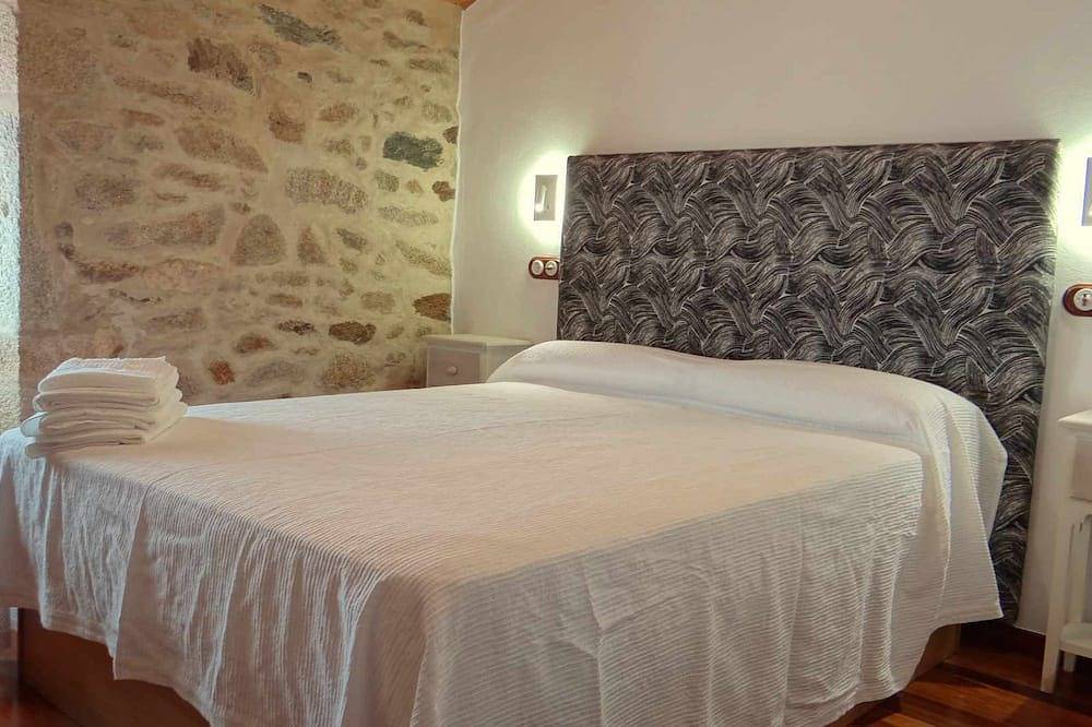 Entire apartment, Country cottage in Lira with a garden in Lira, Carnota