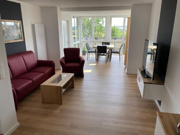 Ferienwohnung für 4 Personen, mit Terrasse und Garten sowie Ausblick in Emmelshausen