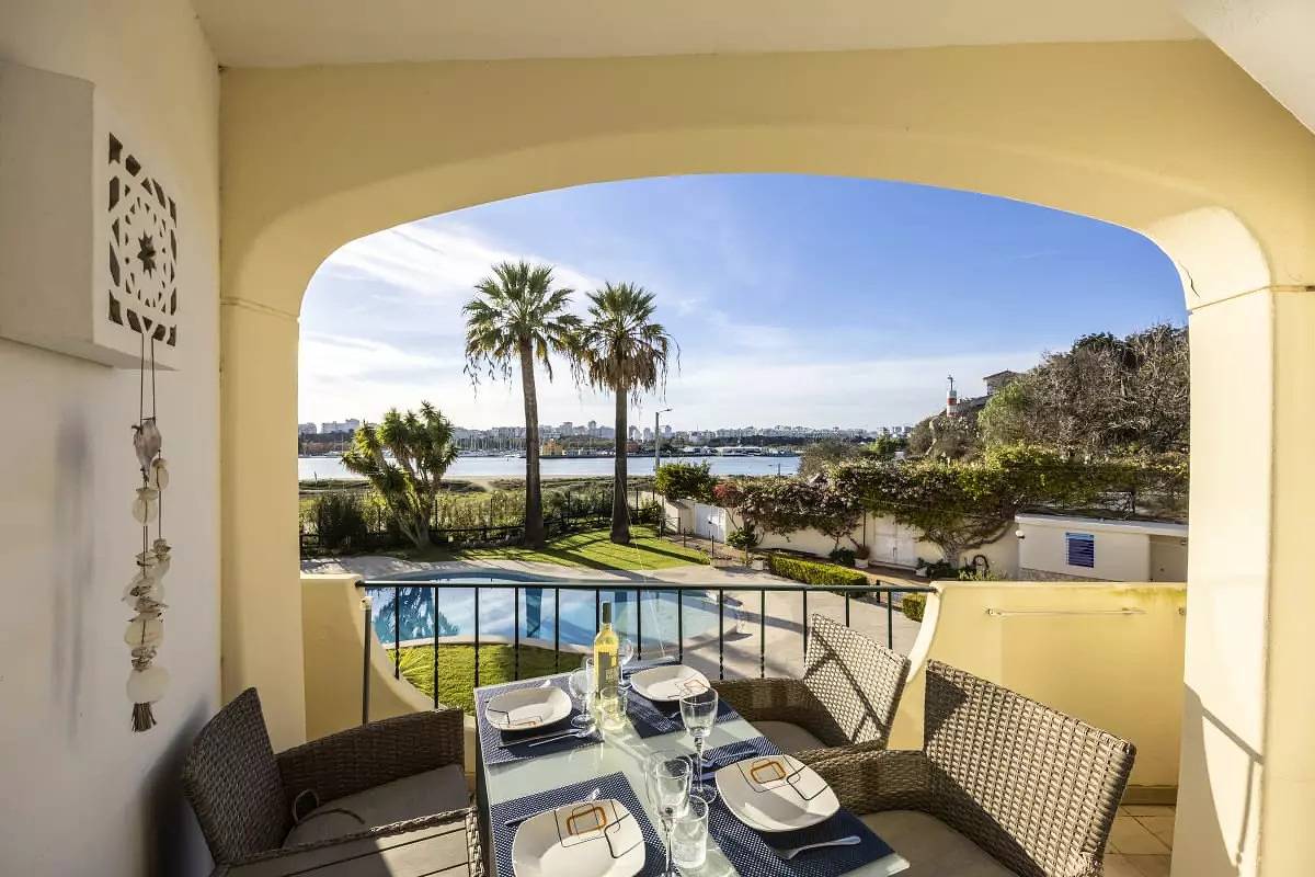 Apartamento entero, Apartamentos para 4 personas in Ferragudo, Distrito de Faro