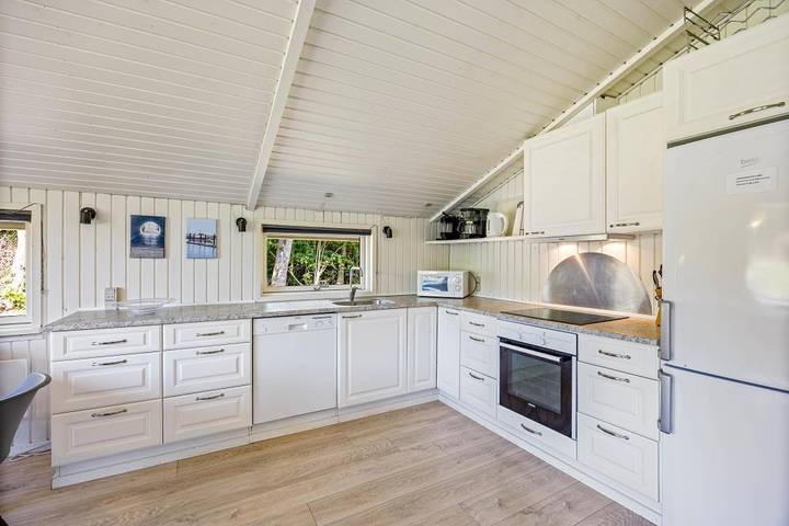 Schönes Ferienhaus mit Whirlpool und Sauna auf Lodbjerg Hede in Lodbjerg Hede, Ringkøbing