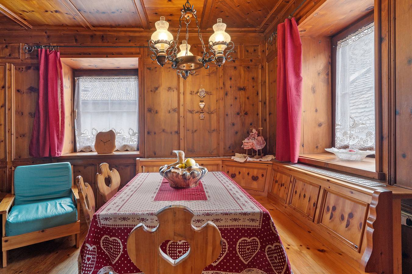 Appartement entier, Appartement 'Girasole Truden' avec vue sur les montagnes, jardin partagé et Wi-Fi in Trodena nel parco naturale, Sud-Tyrol