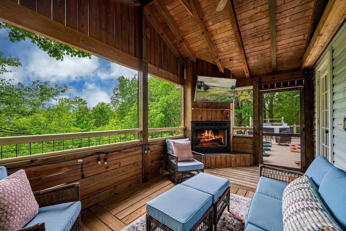 Wellsprings Retreat   Smoky Mtn Views   Sleeps 12 in Gatlinburg, Condado de Sevier