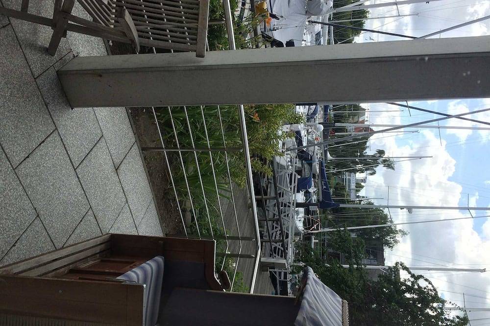 Entire apartment, Vacation apartment Holzteichstr. 13 - Apartments Am Yachthafen in Greifswald, Western Pomerania