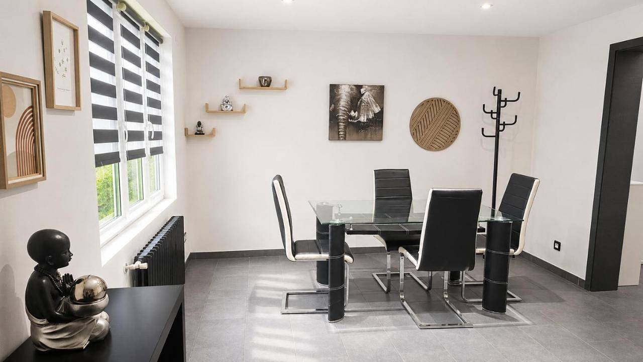 Appartement entier, Appart Joeuf Buddha's Loft confortable et pratique in Jœuf, Meurthe-et-Moselle