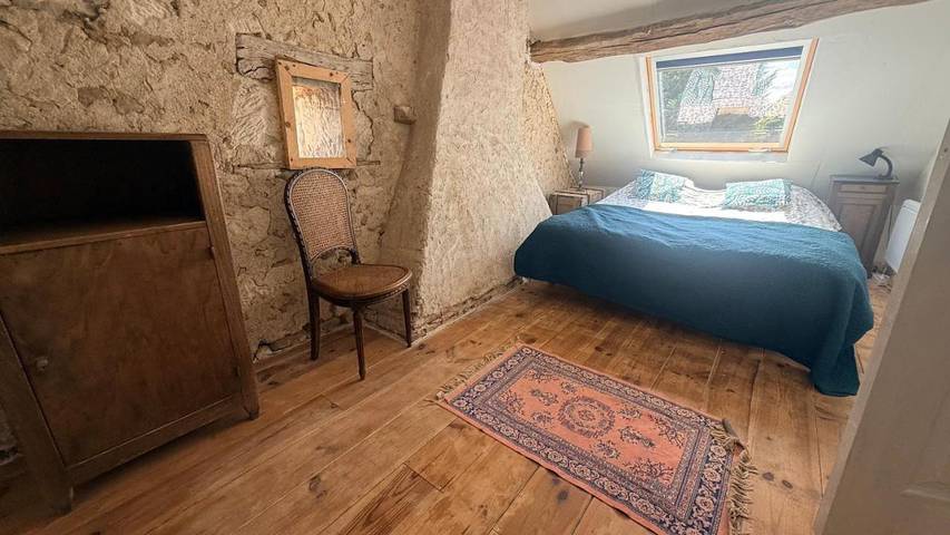 Location de vacances pour 6 personnes, avec vue ainsi que terrasse et jardin à Pouillé - 3
