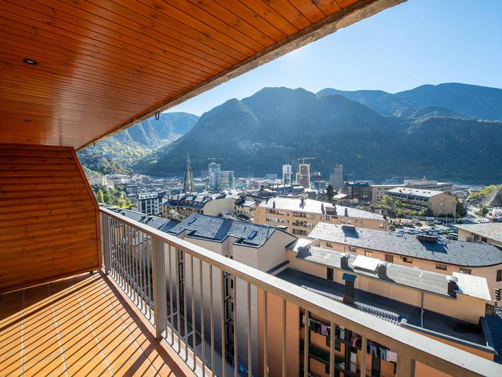 Gîte pour 4 personnes, avec Balcon et Terrasse dans Escaldes-Engordany