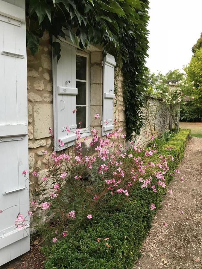 Double Room with Garden View in Chaniers, Région de Saintes
