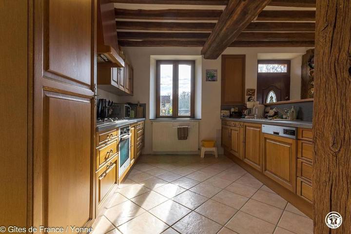 Location de vacances pour 10 personnes, avec Terrasse et Jardin dans Charny-Orée-de-Puisaye - 3