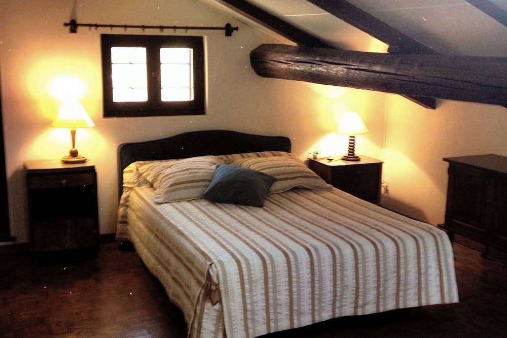 Great secular house on a 2ha field, spacious and relaxing in Roussillon, Parc naturel régional du Luberon