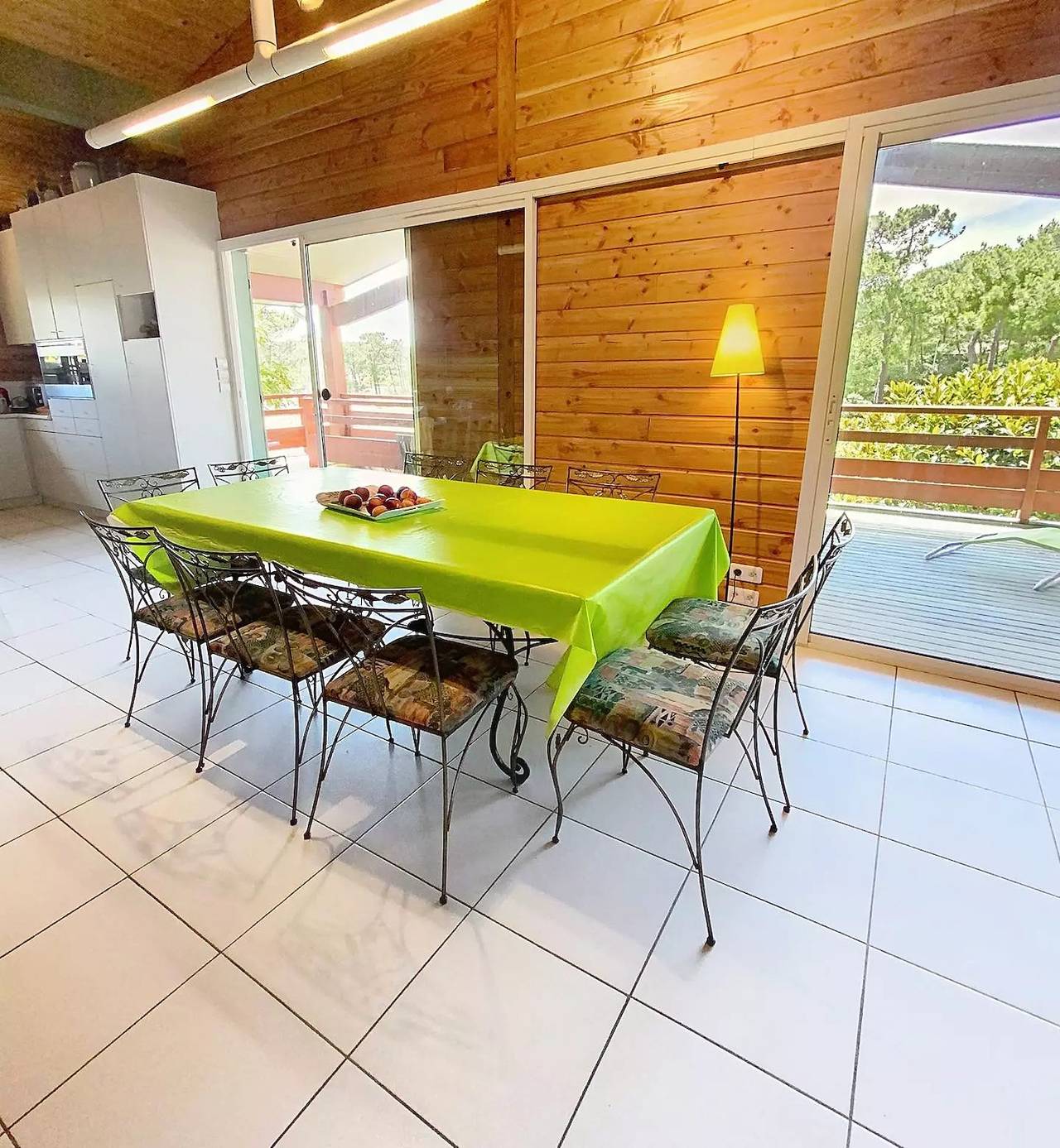 Independent wooden chalet, 3 bedrooms, 6 people near beach Lacanau ocean in Lacanau Ocean, Lacanau