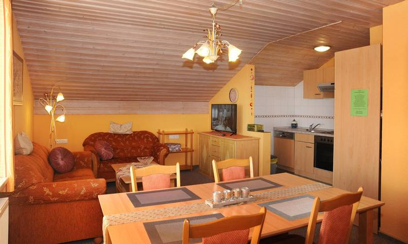 Ganze Wohnung, Pension Haus Sonnenfels - Ferienwohnung 1 in Bodenmais, Ostbayern