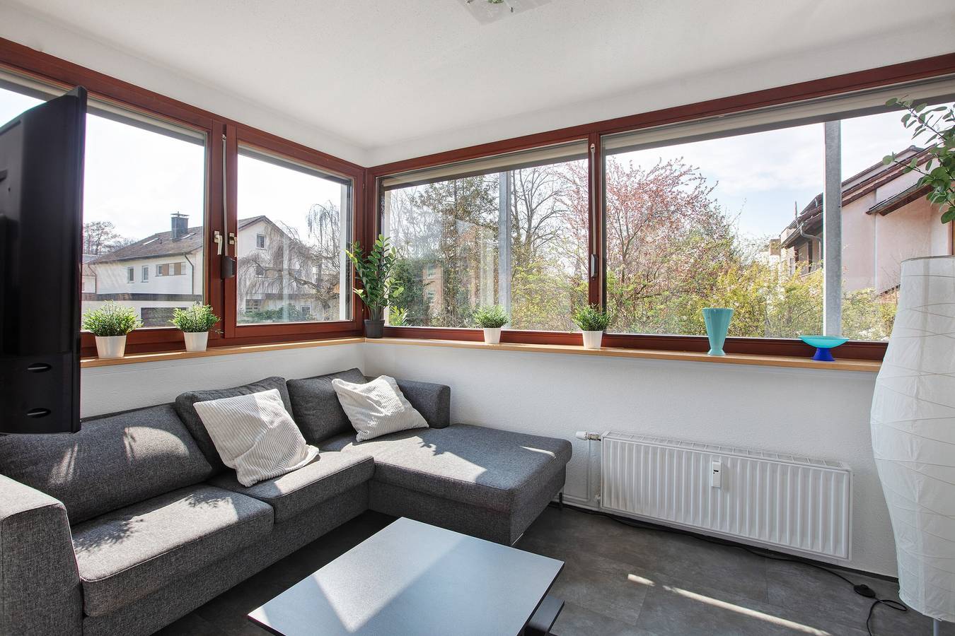 Ganze Wohnung, Ferienwohnung 'Modern, Zentral Und Im Grünen' mit Privatterrasse und Wi-Fi in Schopfheim, Südschwarzwald