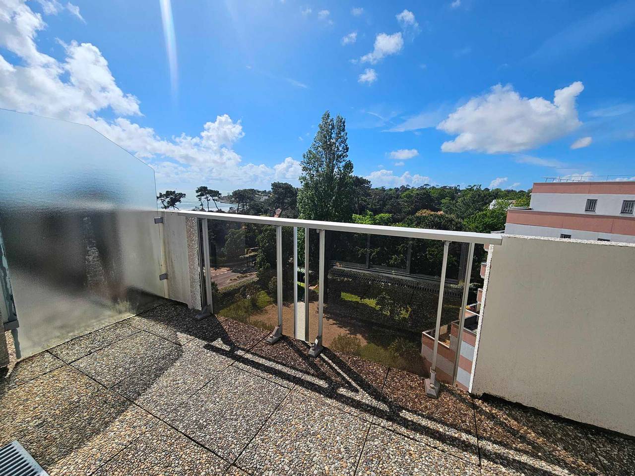 Apartamento entero, Apartamento T2 a 150m de la playa con estacionamiento in Vaux-sur-Mer, Côte de Beauté