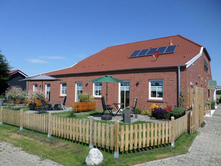 Ferienwohnung für 2 Personen, mit Terrasse und Ausblick sowie Garten in Ditzum