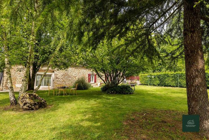 Gîte pour 3 personnes, avec Terrasse et Jardin dans Saint-Maurice-aux-Riches-Hommes