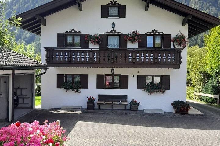 Ferienwohnung für 2 Personen, mit Balkon in Ettal