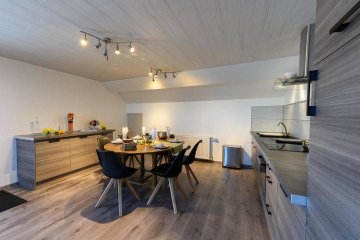 Gîte pour 5 personnes, avec jardin et vue à Nassogne - 3