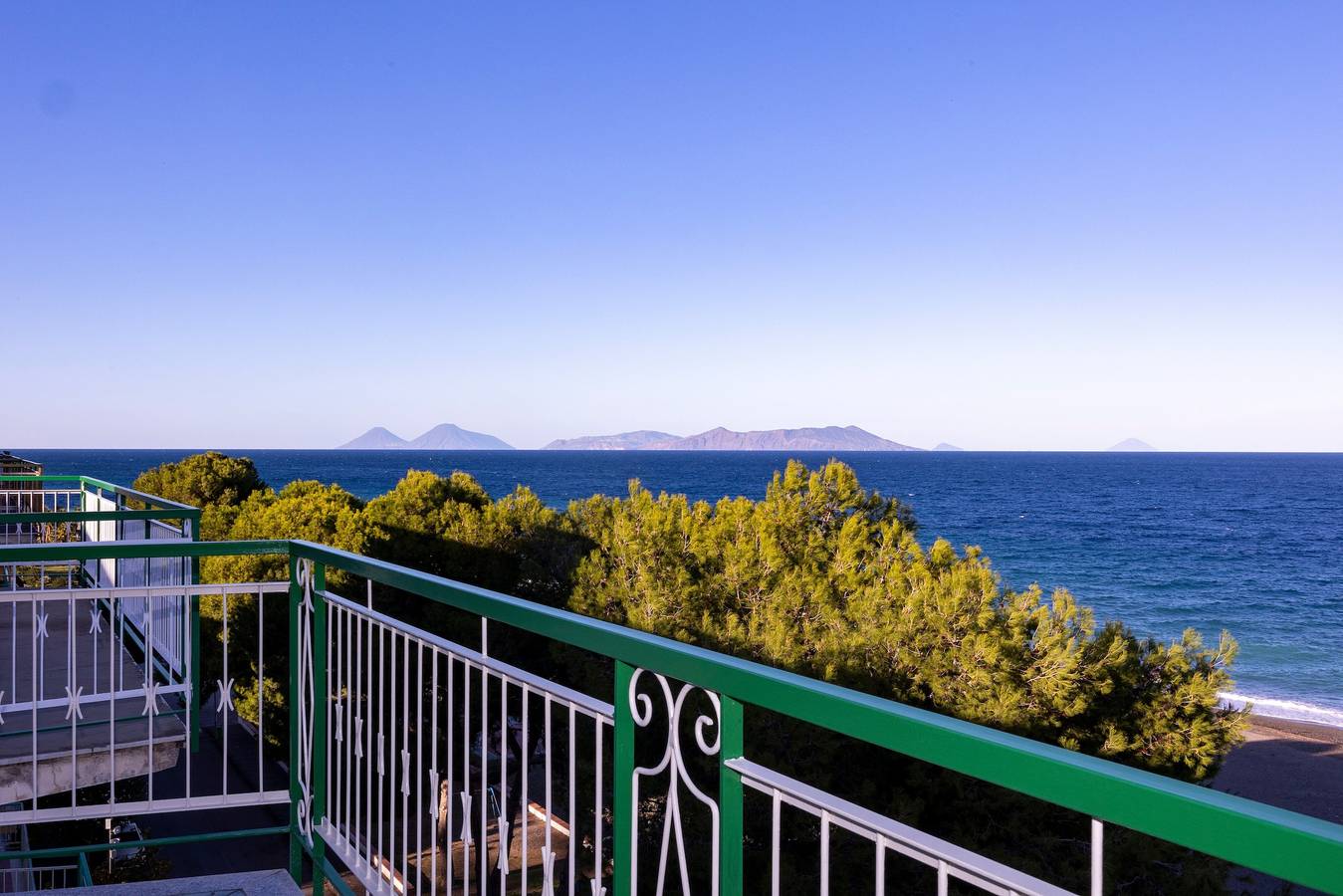Ganze Wohnung, Ferienwohnung 'Seaview' mit Meerblick, Wlan und Klimaanlage in Marina di Patti, Patti