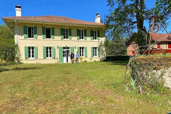 Location de vacances pour 13 personnes, avec jardin à Pontenx-les-Forges
