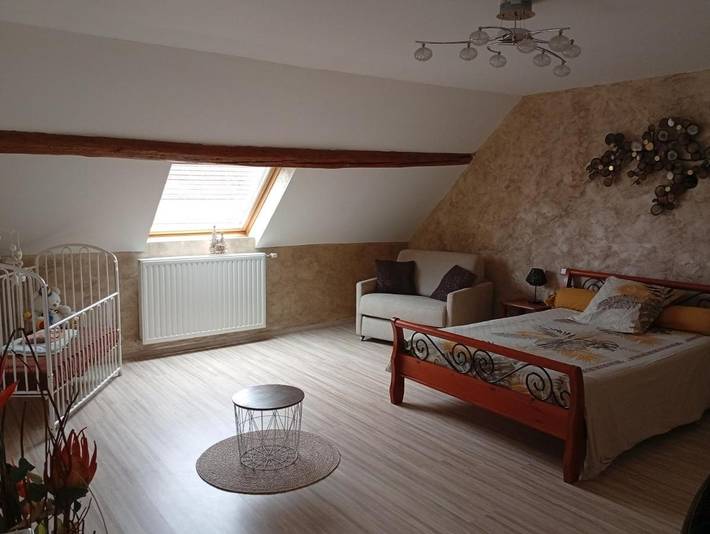 Maison d’hôte pour 2 personnes, avec Terrasse ainsi que Jardin et Piscine à Pleure