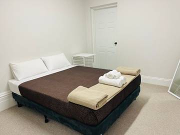 Holiday Apartment for 7 People in Glenelg Beach, South Australia, Photo 3