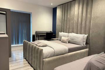 Glamping for 11 People in Birmingham, Birmingham Area, Photo 3