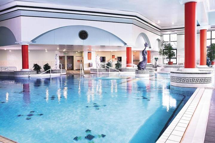 Hotel for 2 people, with Hot tub and Terrace as well as Garden and Sauna in Galway