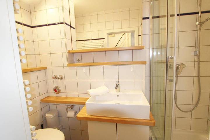 Ganze Wohnung, Helle, im nordischen Stil eingerichtete Ferienunterkunft in strandnaher Lage in Nordfriesische Inseln (Schleswig-Holstein) (Schleswig-Holstein), Wenningstedt