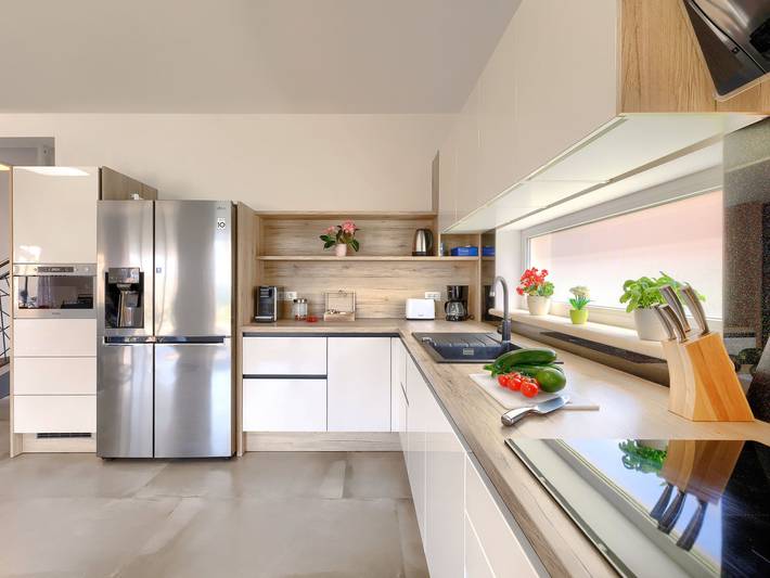 Ferienhaus für 10 Personen, mit Garten und Pool in Sisan - 4