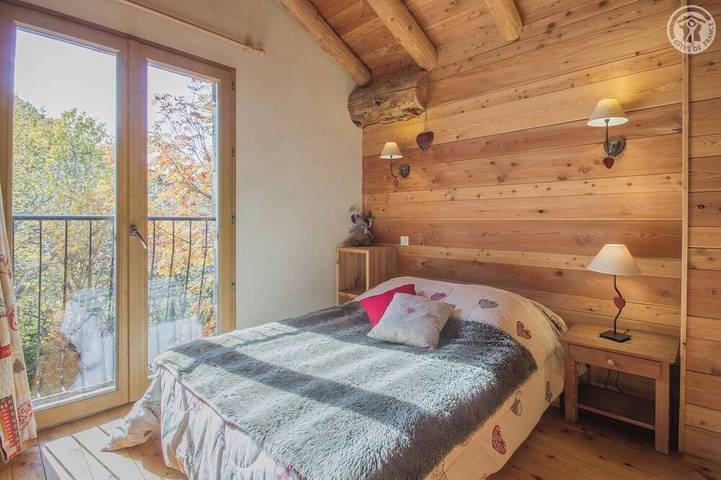 Location de vacances pour 8 personnes, avec jardin et terrasse dans Office De Tourisme De Bessans - 2