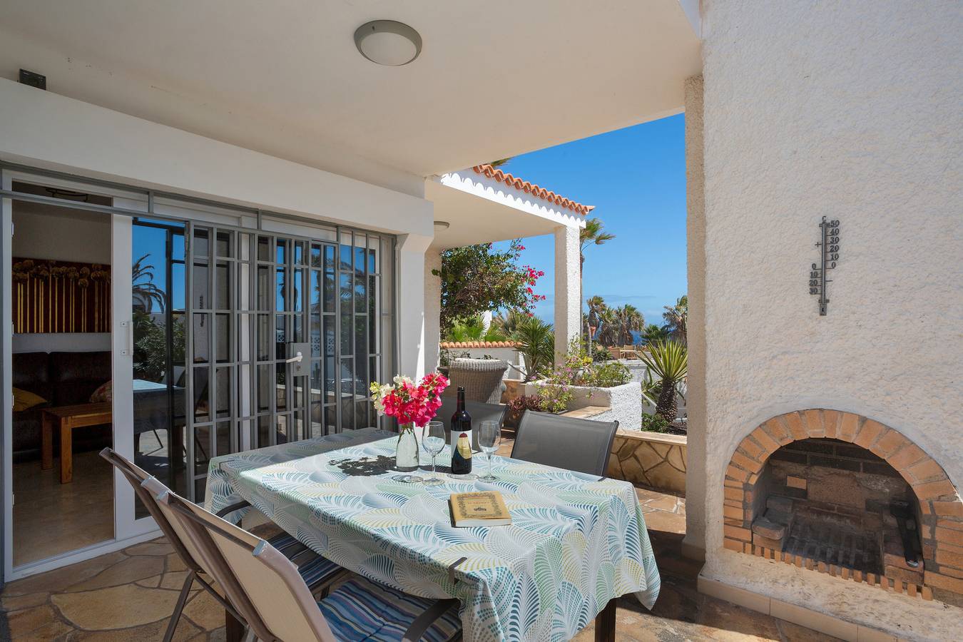 Holiday Chalet 'Chalet Poris' with Sea Views, Private Pool and Wi-Fi in Porís de Abona, South Tenerife