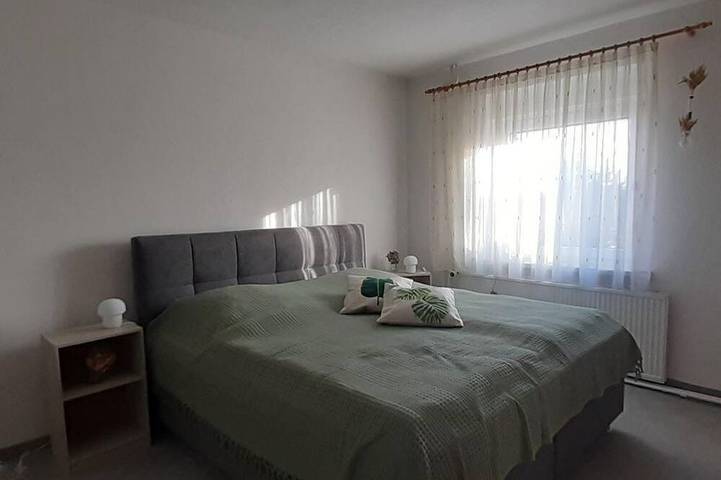 Ferienwohnung für 2 Personen, mit Terrasse in Plauen - 2