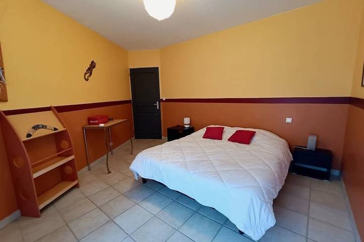 Location de vacances pour 6 personnes, avec jardin et balcon à Veyrignac - 2