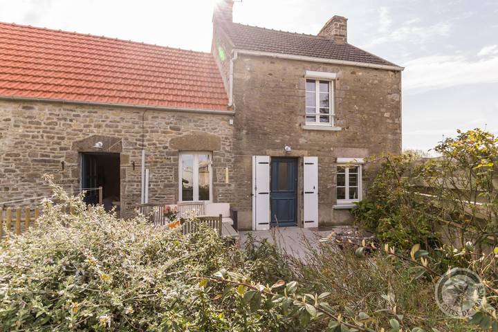 Gîte pour 4 personnes, avec terrasse à Saint-Jean-de-la-Rivière - 2
