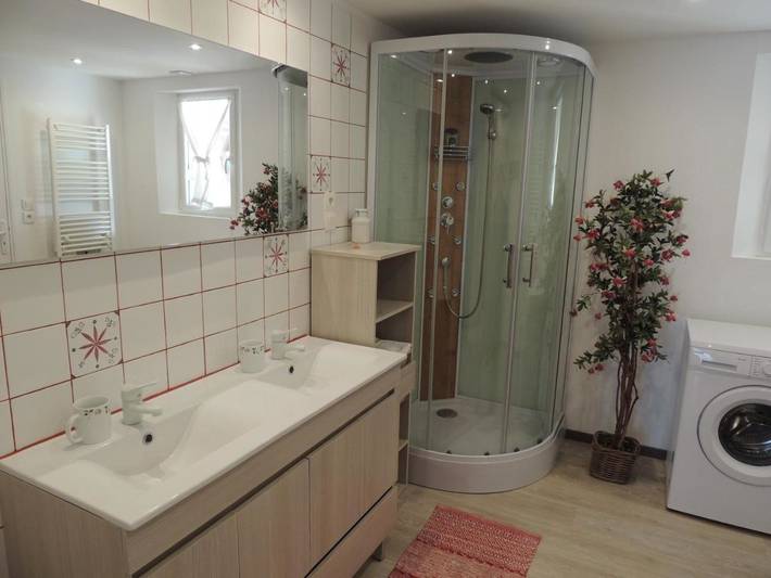 Maison d’hôte pour 3 personnes, avec Terrasse et Jardin ainsi que Piscine et Vue à Saumur - 4