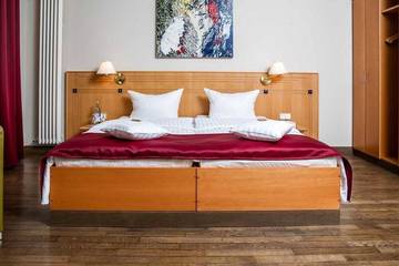 Ferienhaus für 2 Personen, mit Balkon und Pool an der Müritz