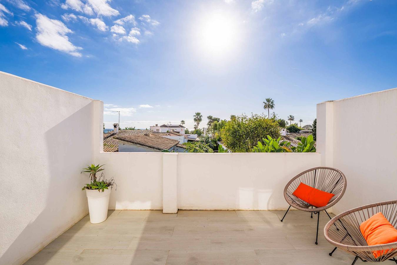 Villa voor 8 personen met terras in Triangulo de Costalita, Estepona