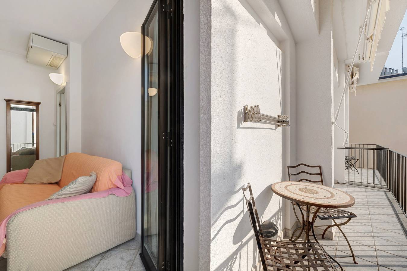 Appartamento intero, Appartamento "11 Mehari" adatto agli animali domestici con balcone e Wi-Fi in Varigotti, Comune di Finale Ligure