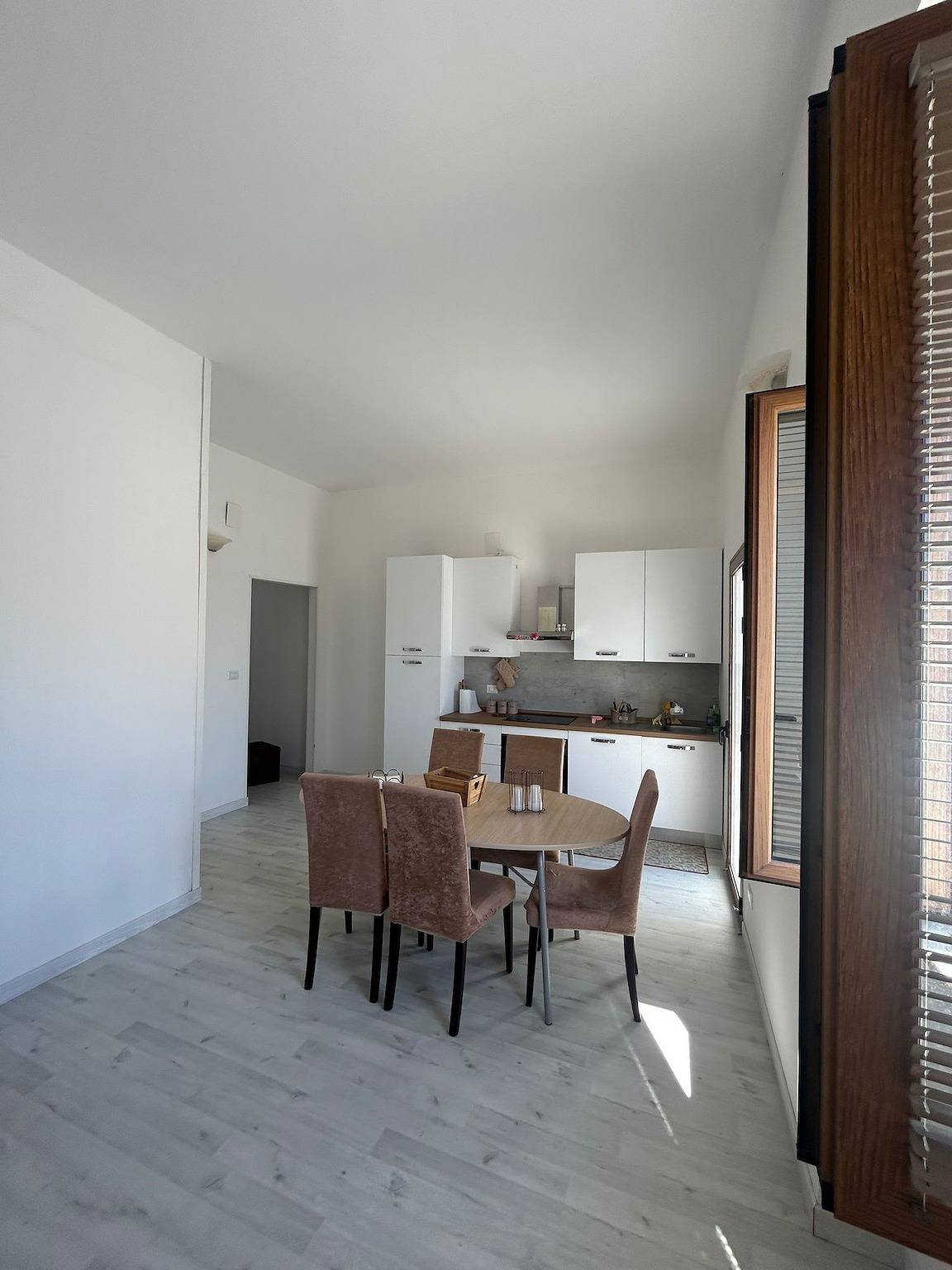 Apartamento inteiro, Apartamento 'Rob' com Terraço Privado e Ar Condicionado in Lecce, Lecce (província)
