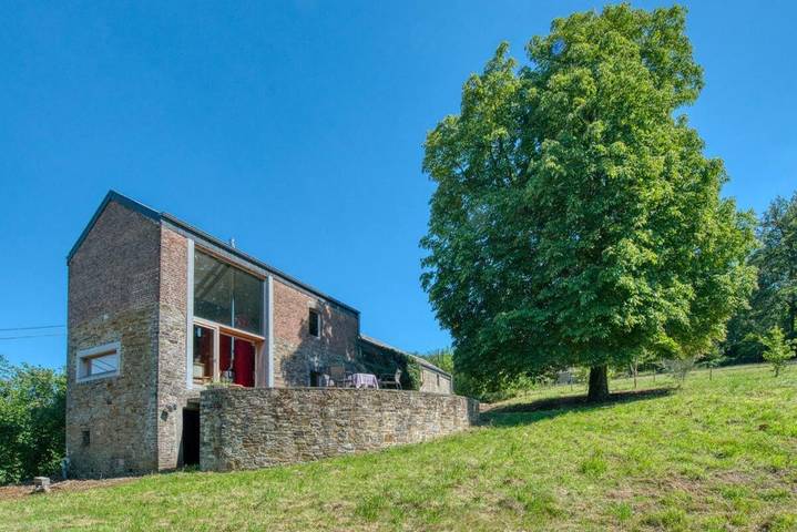 Location de vacances pour 5 personnes, avec terrasse et vue, animaux acceptés à Clavier