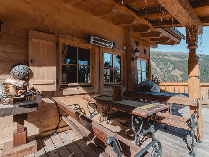 Vakantiehuis voor 10 personen, with Balkon and Terras as well as Tuin in Königsleiten