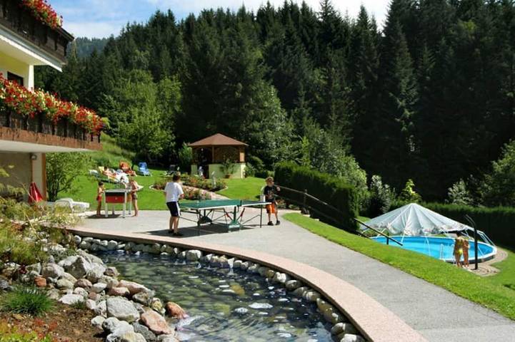Ferienhaus für 4 Personen, mit Balkon und Garten sowie Pool und Sauna im Salzkammergut - 4