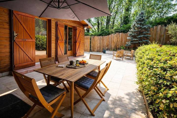 Gîte pour 4 personnes, avec jardin et vue, animaux acceptés à Lagnieu - 2