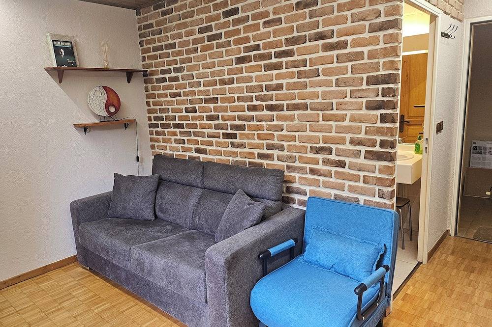 Entire apartment, La Dolce Vita in Enveitg, Prades region