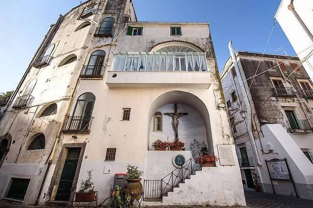 Apartamento entero, Modern Apartment close to the Beach - Corso 4 by Amalfivacation.It in Minori, Costa Amalfitana